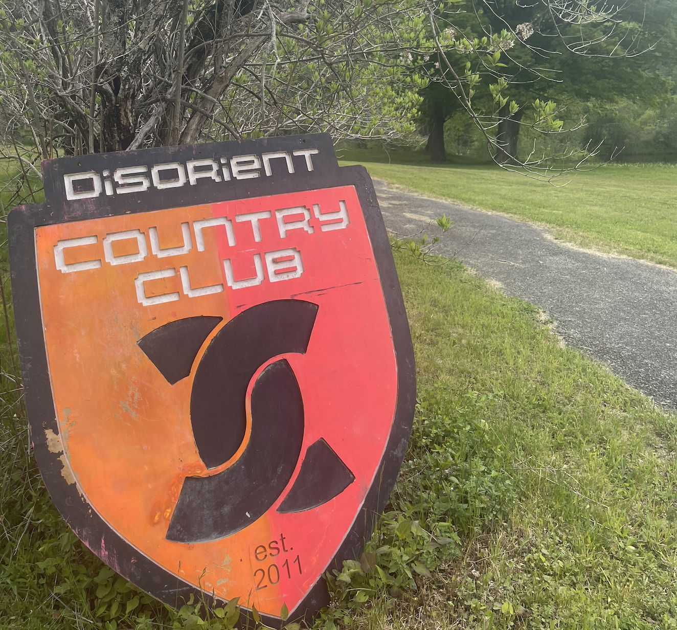 disorient country club entrance